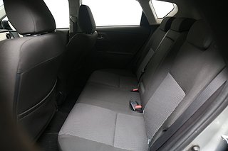 Halvkombi Toyota Auris 20 av 21