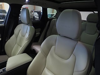 SUV Volvo XC60 15 av 29