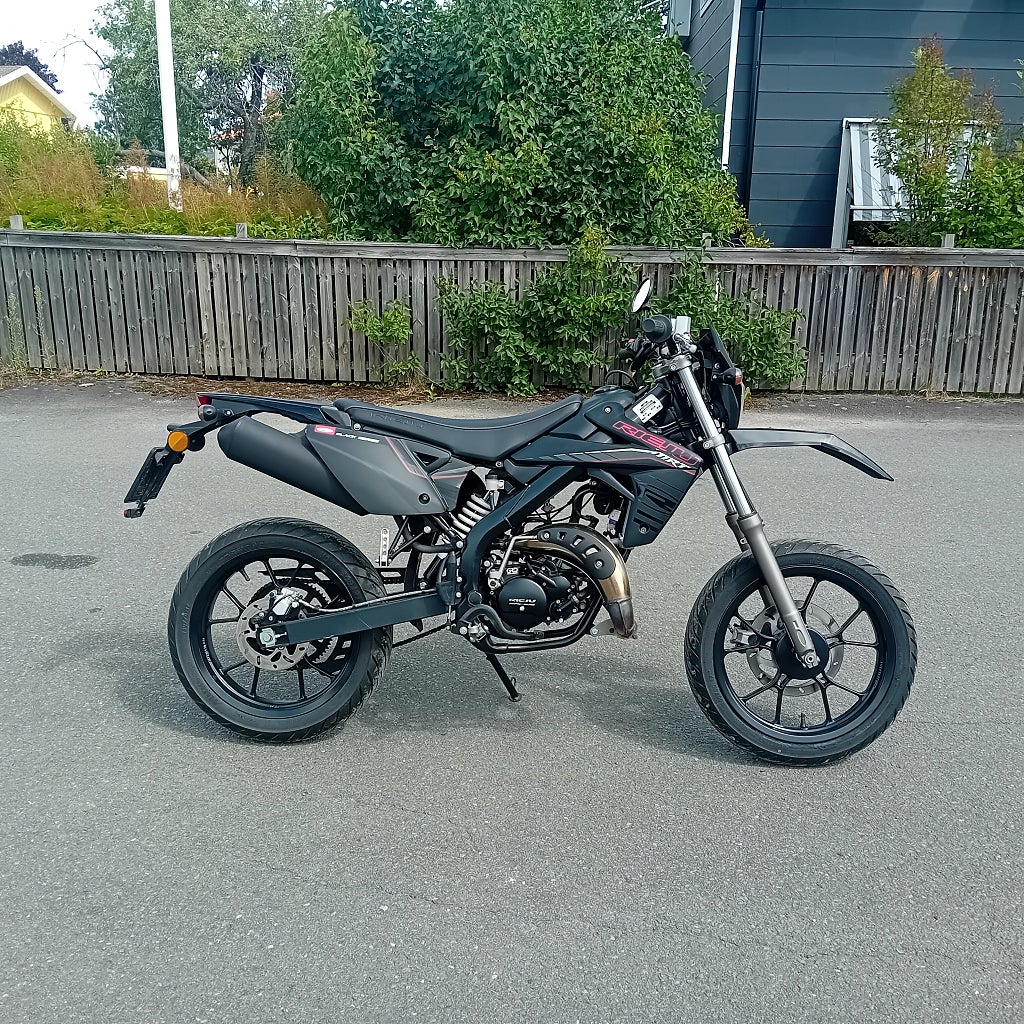 Rieju MRT 50 BLACK SERIES 