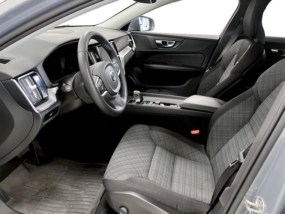 Bild på Volvo V60 Core B3 163hk Aut B-KAMERA RATTVÄRME