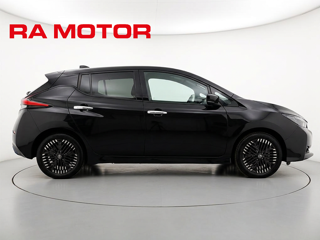 Nissan Leaf Tekna | 40kWh | 360° | Bose | Värmepump | Navi | Moms 2023