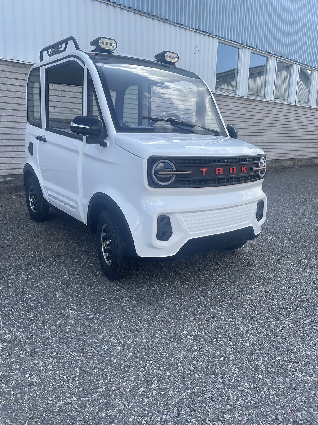 Titan R2 X4 KÖRKORTSFRI! KLASS 2 