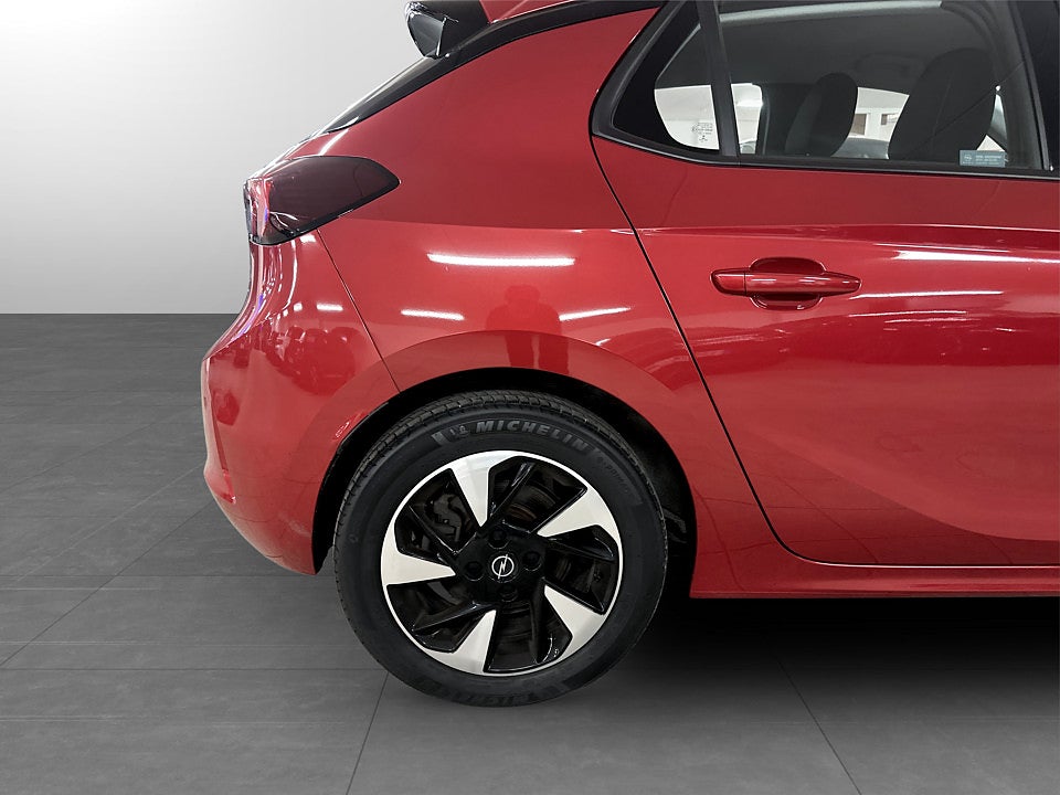 Bild på Opel Corsa-e Design & Tech 50kWh 136hk Aut KAMPANJRÄNTA 3,99%