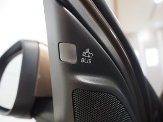 Kombi Volvo V70 19 av 24