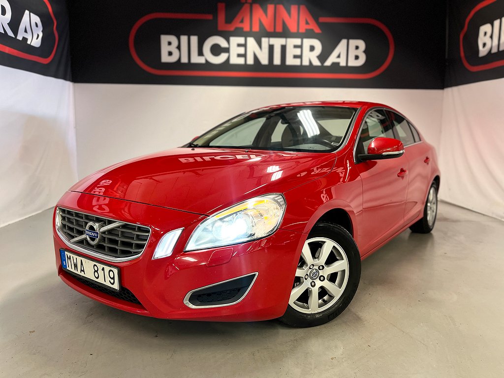 Volvo S60 D2 Aut Momentum Kamrem bytt Låga mil PDC P-värmare