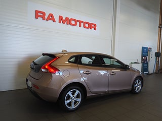 Halvkombi Volvo V40 5 av 23