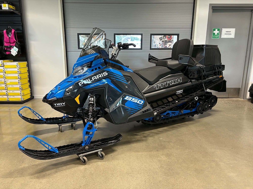 Polaris 850 TITAN NORDIC PRO 155 - DEMO