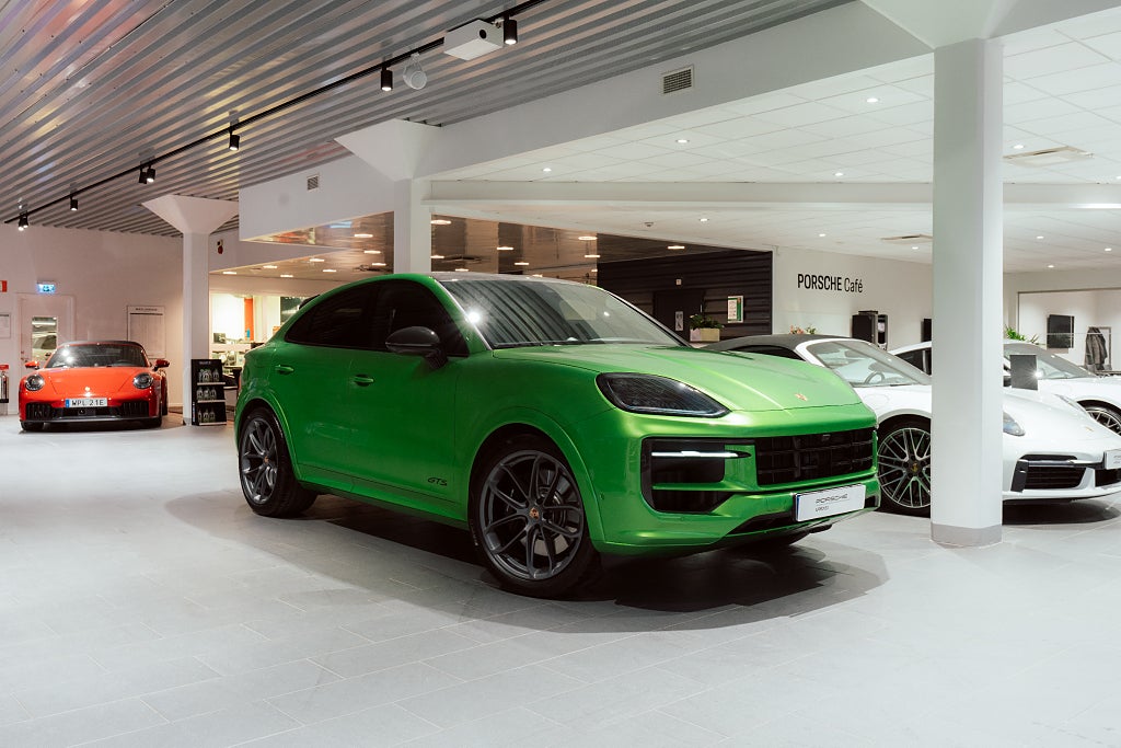 Porsche Cayenne GTS Coupé PTS Java Green Metallic