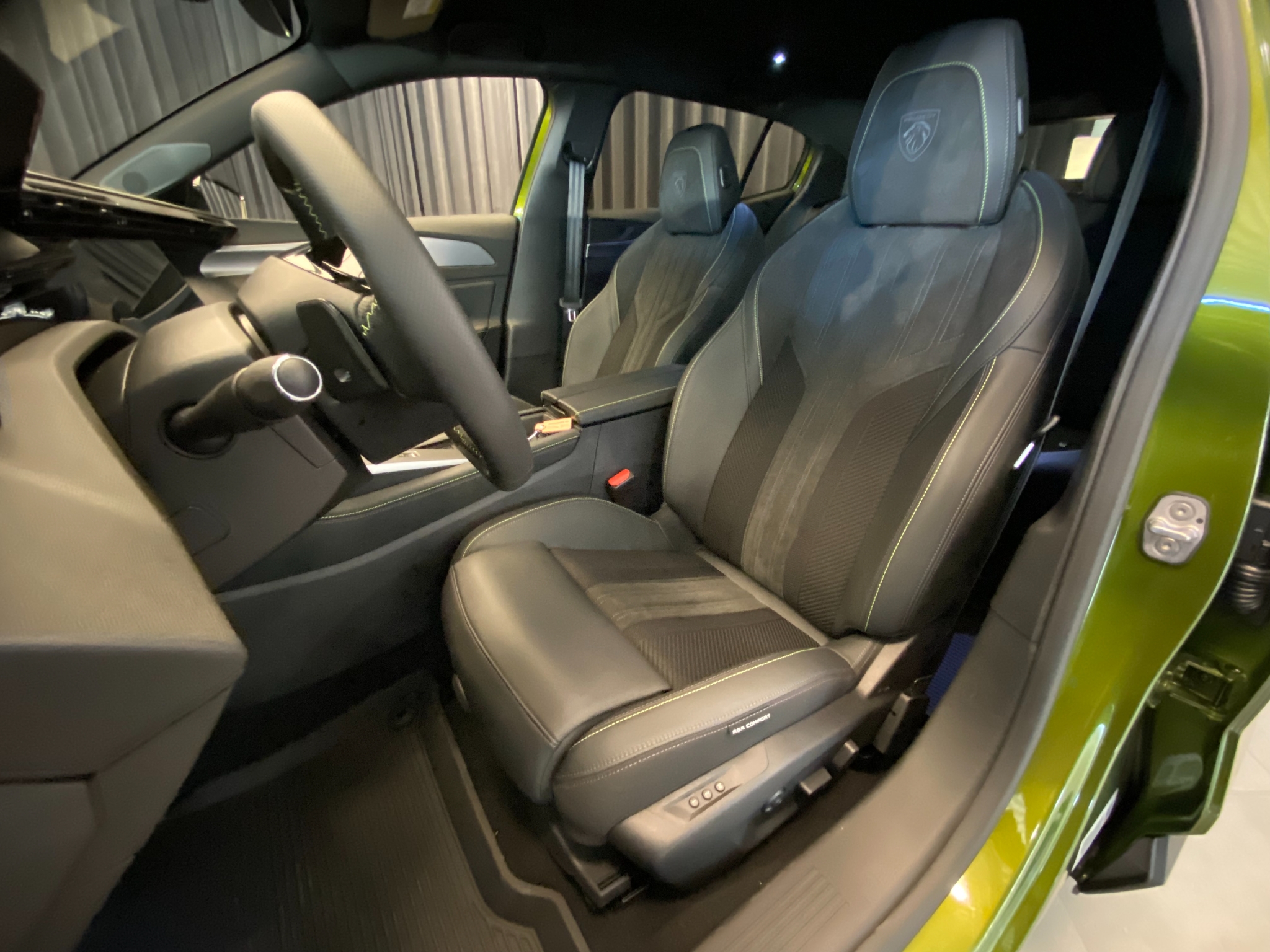 Peugeot 408 Edition Hybrid AUT 2026, bild 7/10