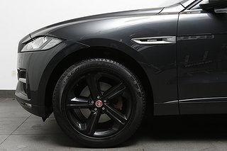 SUV Jaguar F-Pace 8 av 31