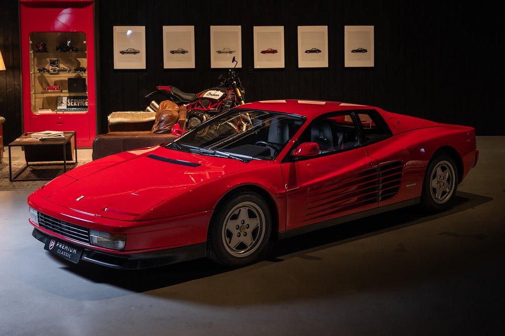 Ferrari Testarossa 