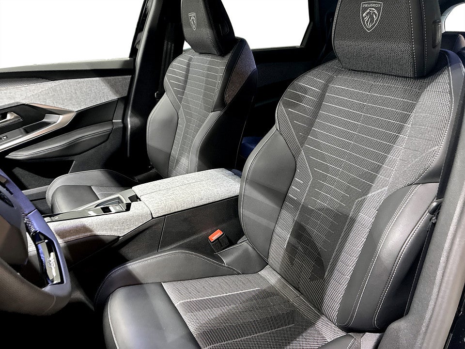 Bild på Peugeot 5008 GT Hybrid 145hk Aut - VECKANS KLIPP!