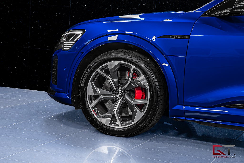 Audi SQ8 e-tron SB E-Tron Ultra Blue 21" Pano B&O Drag Matrix SoftClo