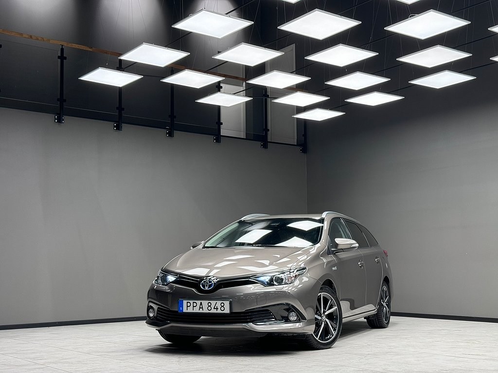 Toyota Auris Touring Sports Hybrid e-CVT Comfort/Navi/B-Kam