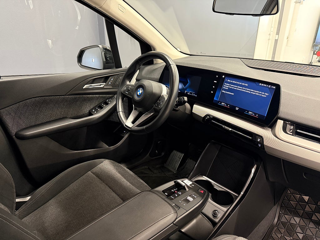 BMW 225e xDrive Active Tourer/B-kamera/Carplay/Elstol/Widescreen