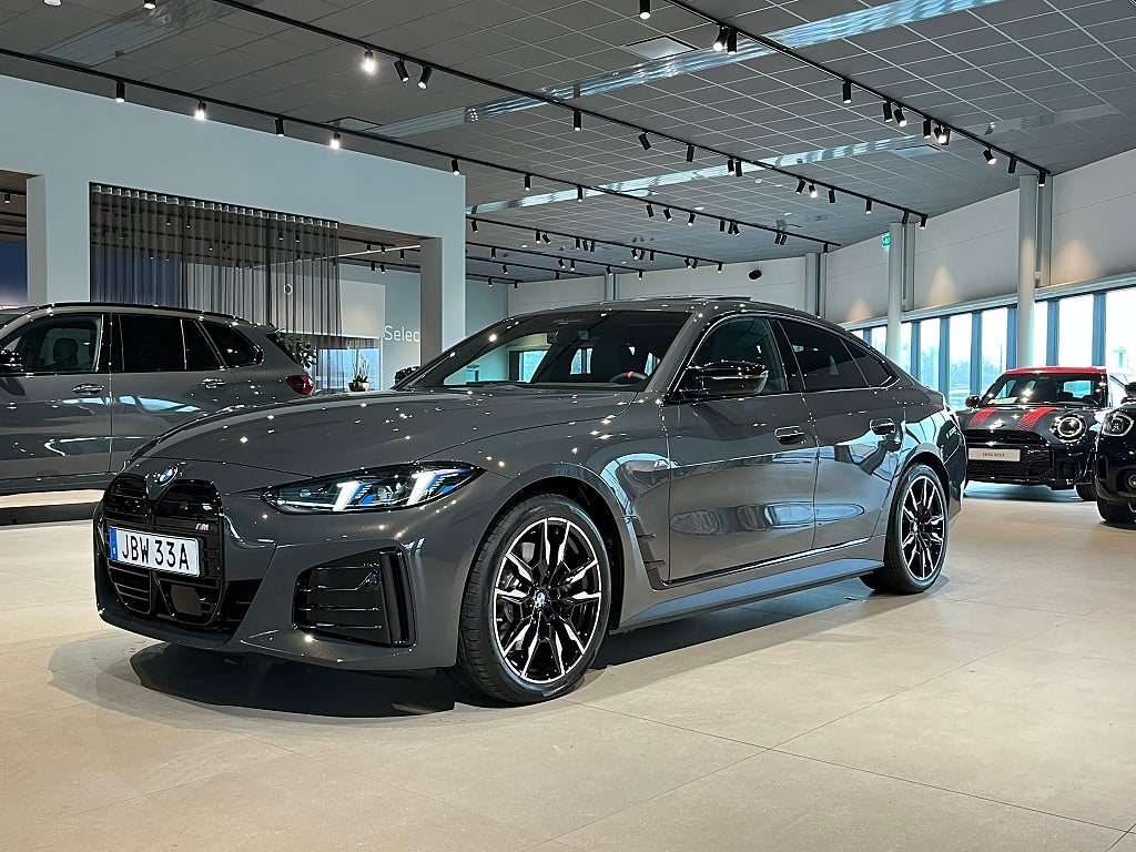 BMW i4 M60 xDrive Taklucka D/A Pro Elstolar Comfort H/K Drag