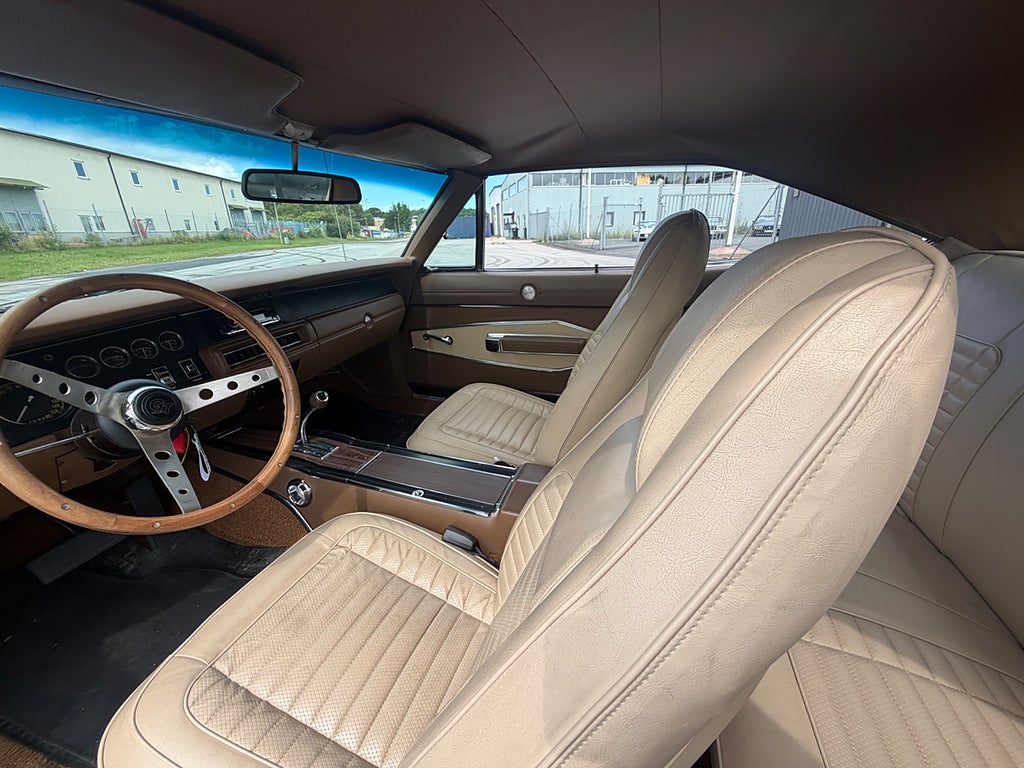 Dodge Charger 500 V8
