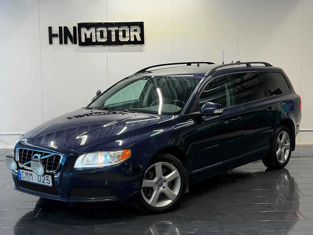 Volvo V70 D5 Geartronic |1Ägare|Värmare|DRAG|NyServ|Nivomat|