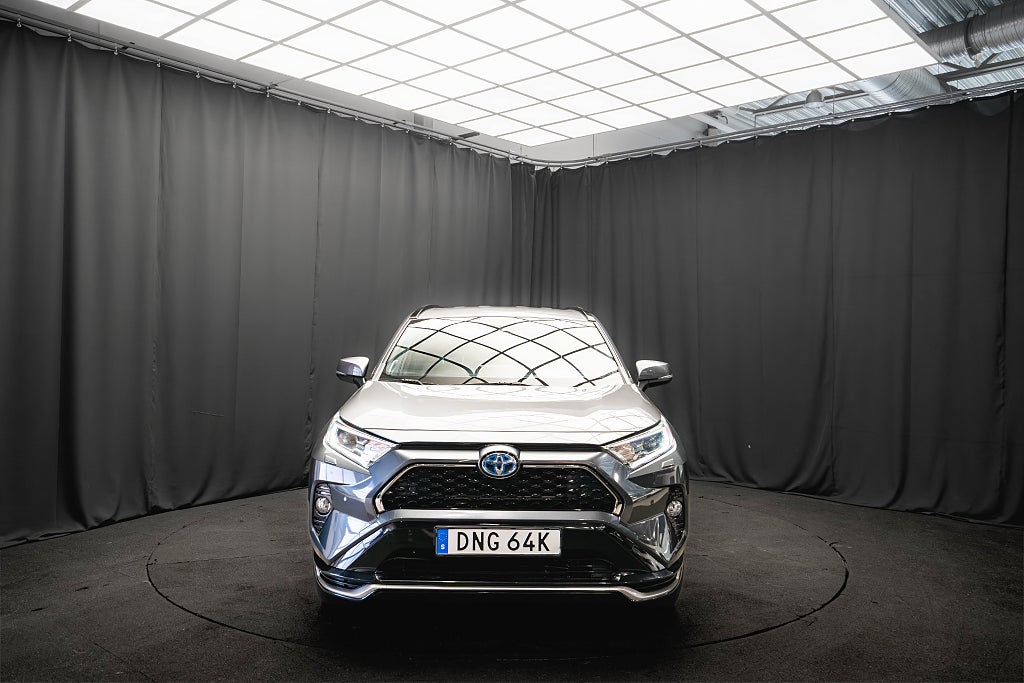 Toyota RAV4 Plug-in Hybrid AWD X-Edition DRAG JBL KAMERA 1-ÄGARE MOMS