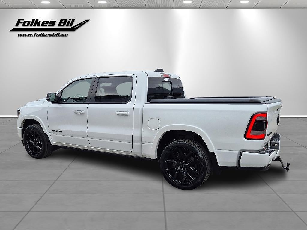 Dodge RAM 1500 Laramie Night Edition V8 HEMI Multilucka Decked.