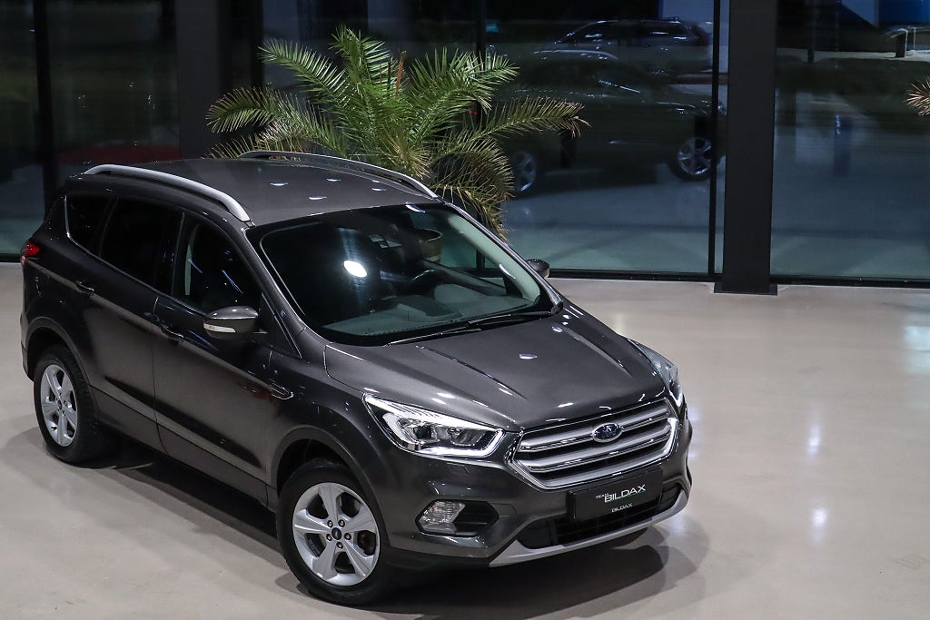 Ford Kuga 1.5 TDCi 120HK TITANIUM DESIGN PKT BACKKAMERA DRAGROK 