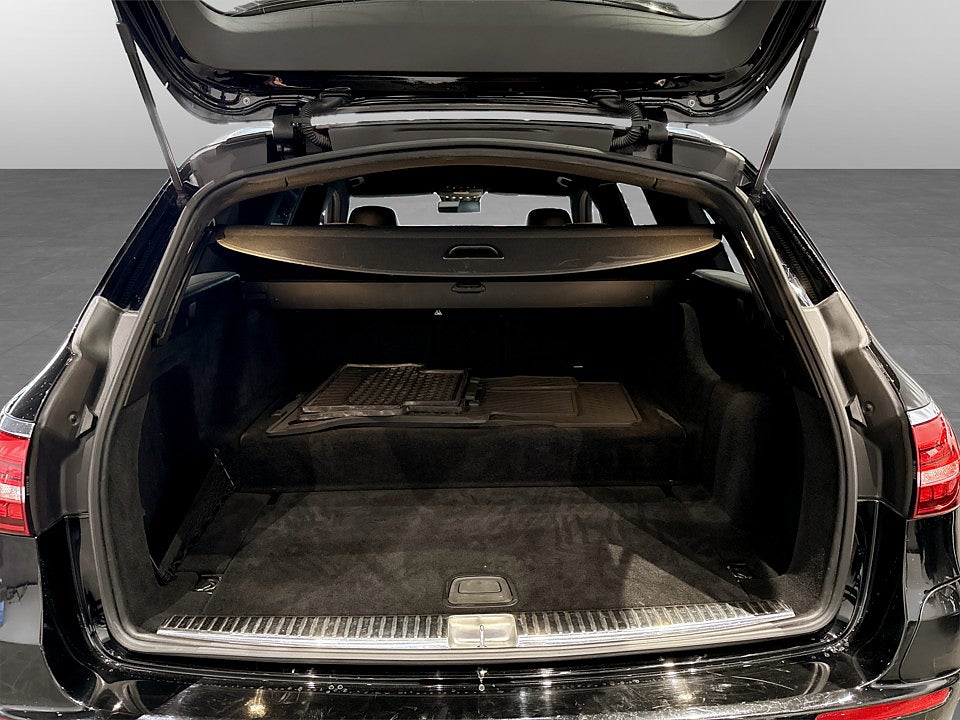 Bild på Mercedes-Benz E 300de AMG Line T 4MATIC 306hk KAMPANJRÄNTA 3,99%