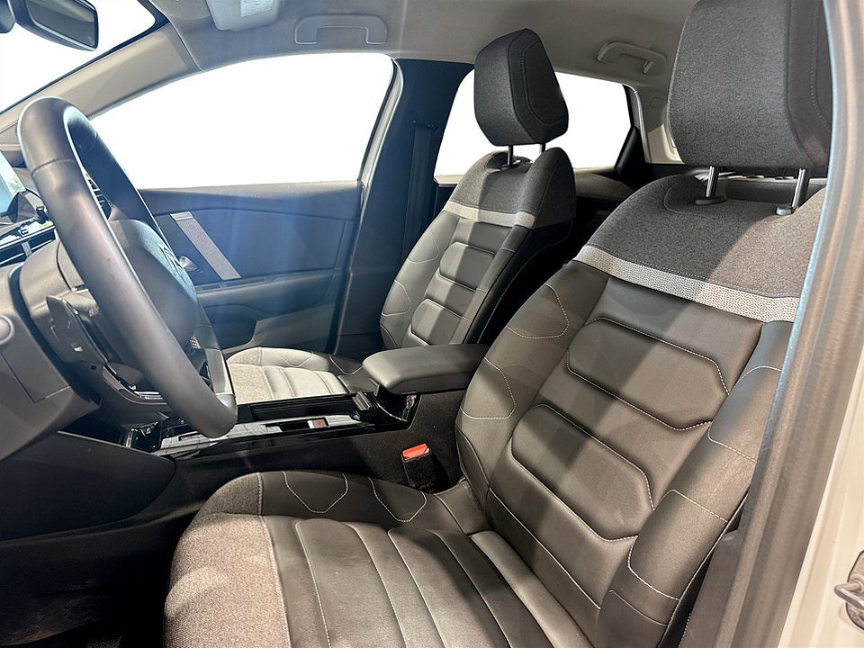 Bild på Citroën C4 Shine 1.2 PT 130hk Aut B-KAMERA NAVI