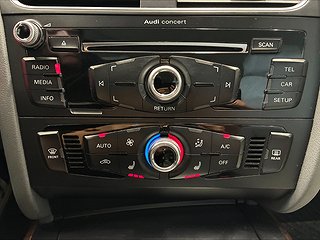 Audi A4 1.8 TFSI S Line/P-sens/Låg skatt/Kamkedja/Alcantara