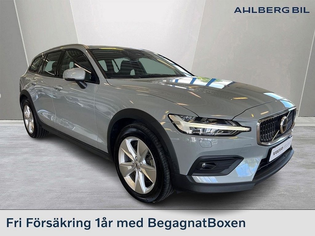 Volvo V60 Cross Country B4 AWD Diesel Core, Klimatpaket, Ljuspaket, Dragkrok Halvautomat