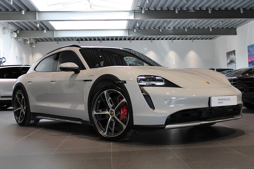 Porsche Taycan 4s Cross Turismo