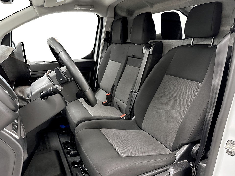 Bild på Opel Vivaro Van Long 2.0 BlueHDi 180hk Aut L3 B-KAMERA WEBASTO