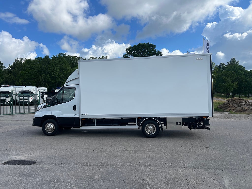 Iveco Daily 72C14G A8 CNG Skåpbil med Z-Lift
