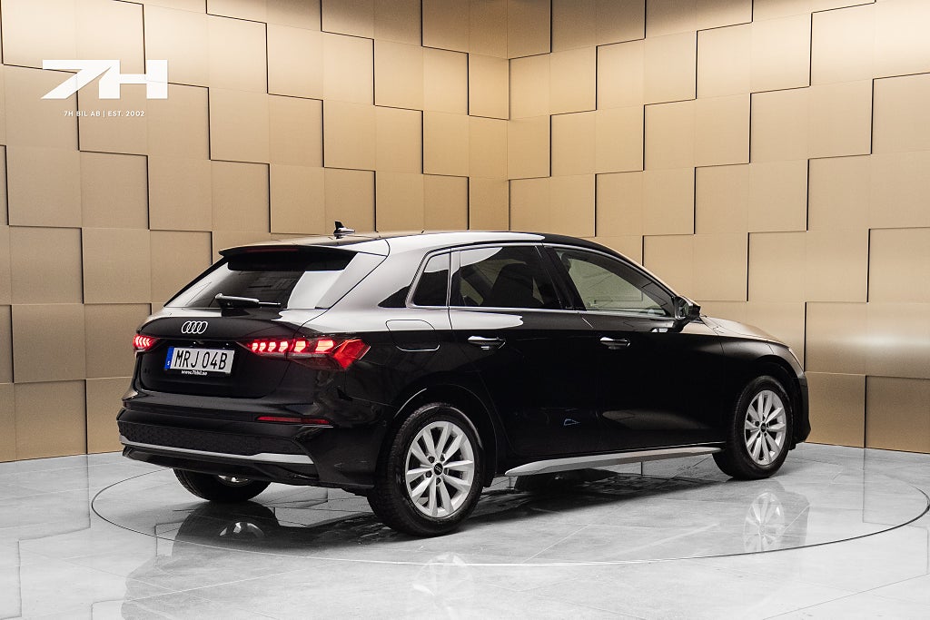 Audi A3 Sportback 35 TFSI Proline Advanced / Kamera / Nyservad