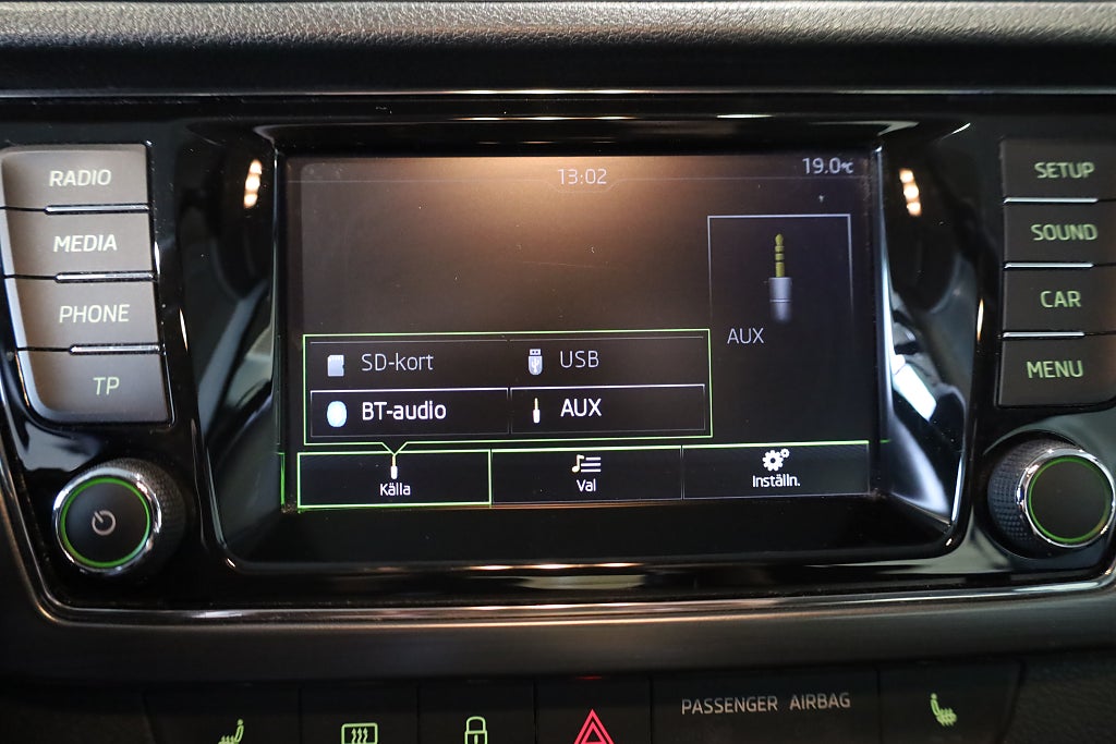 Skoda Fabia 1.2 TSI Style M-Värme CarPlay PDC Blåtand 2017