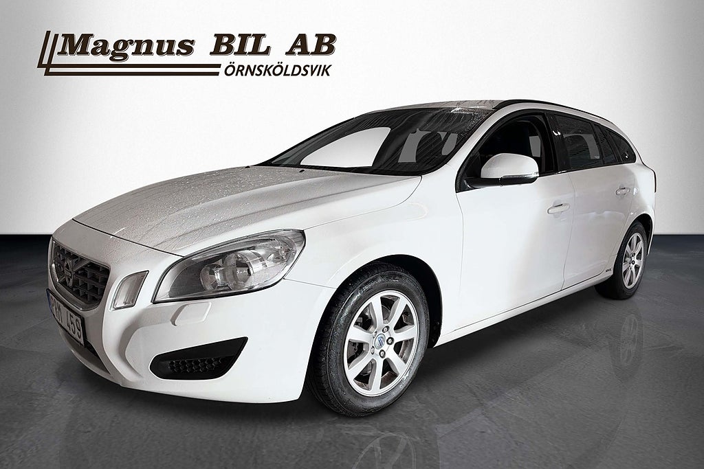 Volvo V60 DRIVe Kinetic D-värmare Drag Sov Hjul  2012 till salu hos Magnus Bil
