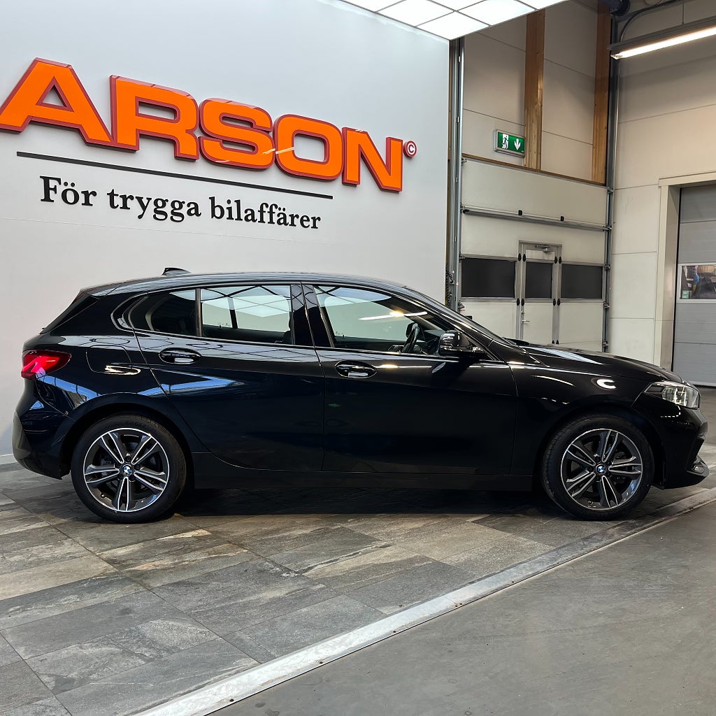 BMW 118I 4,99% Steptronic Sport line Värmare Rattvärme 140hk