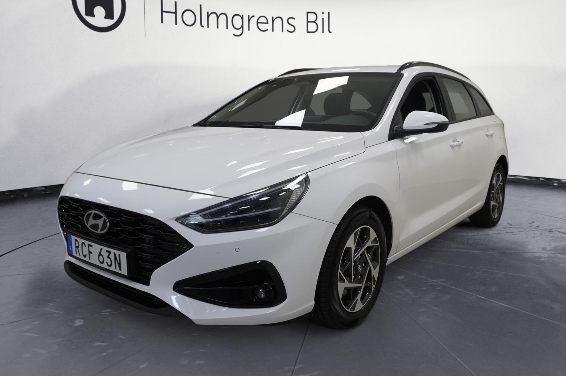 Hyundai i30 1.0 T-GDI Essential 2025, bild 4/10