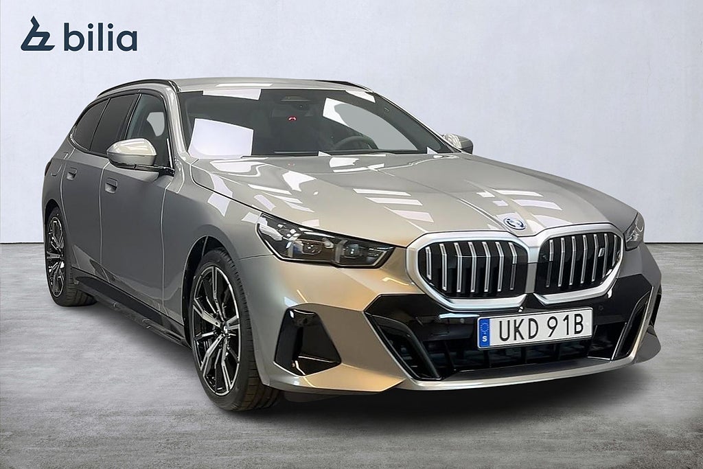 BMW i5 eDrive40 Touring/ M Sport Business/ Bowers/ Drag 