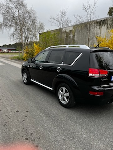 Citroen C-Crosser 2.2 HDi 4WD 7-sits 2008, photo 2/31