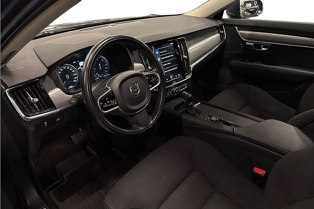Volvo V90 D4 Momentum SE, Drag, Kamrem bytt, Nyservad, 4,99% RÄNTA