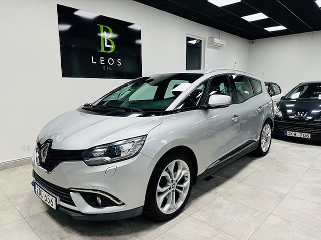 Renault Grand Scénic 1.5 dCi EDC 7-sits Dragkrok & Navigation
