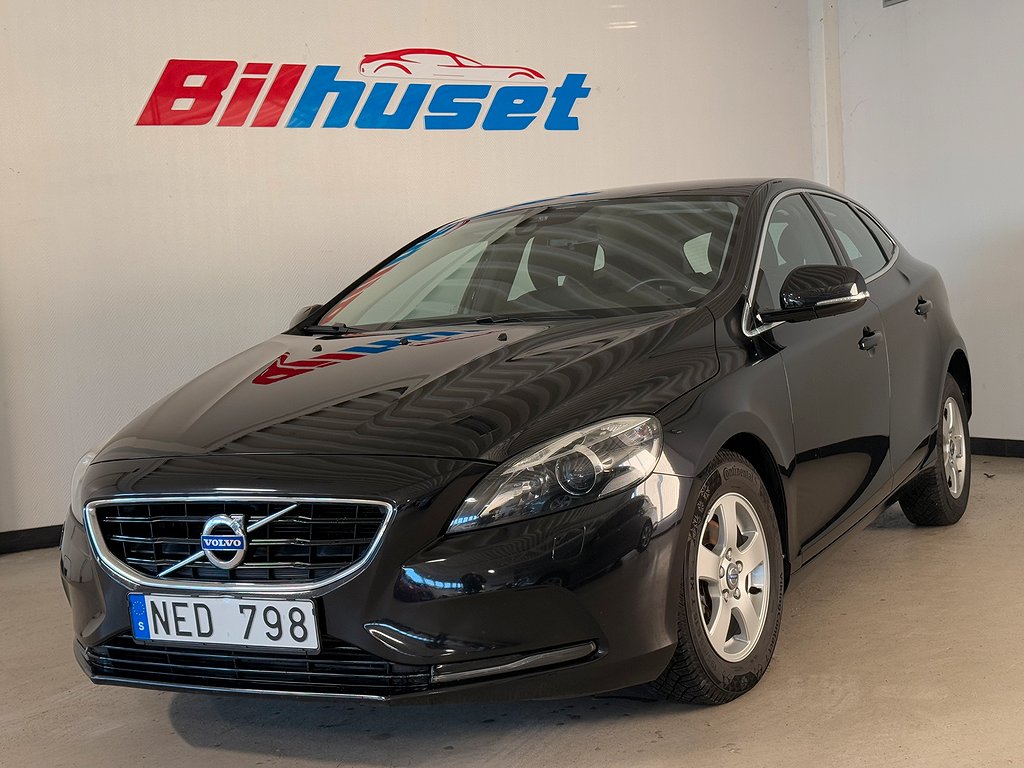 Volvo V40 D2 Momentum Kamrembytt