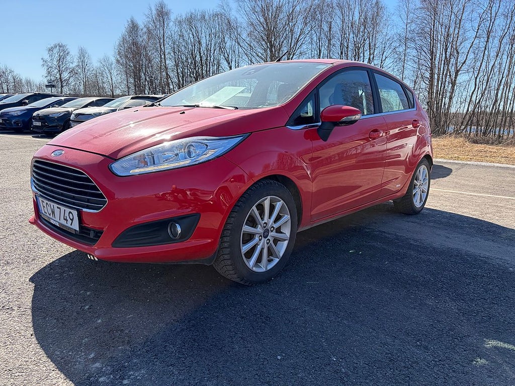 Ford Fiesta 5-dörrar Ecoboost Powershift 100hk Titanium