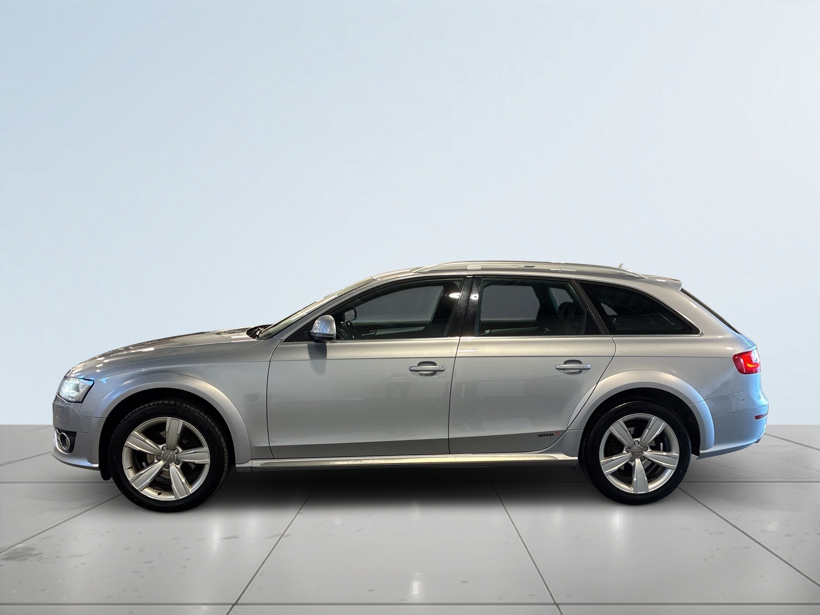 Audi A4 allroad 2015, bild 3/51