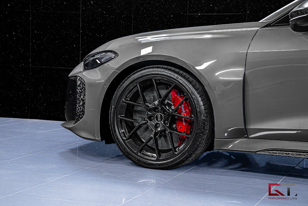 Audi RS5 Avant MOMS Keramiska Sport-paket Kamouflage Pano Drag
