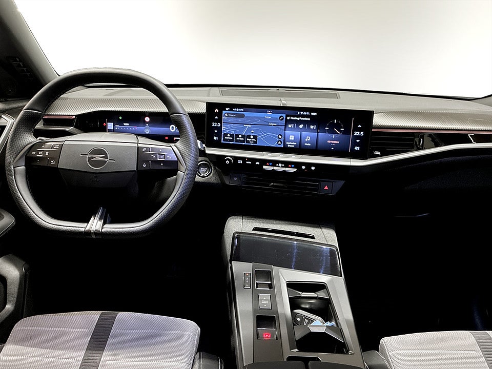 Bild på Opel Grandland X GS Hybrid 145hk Aut B-KAMERA CARPLAY NAVI