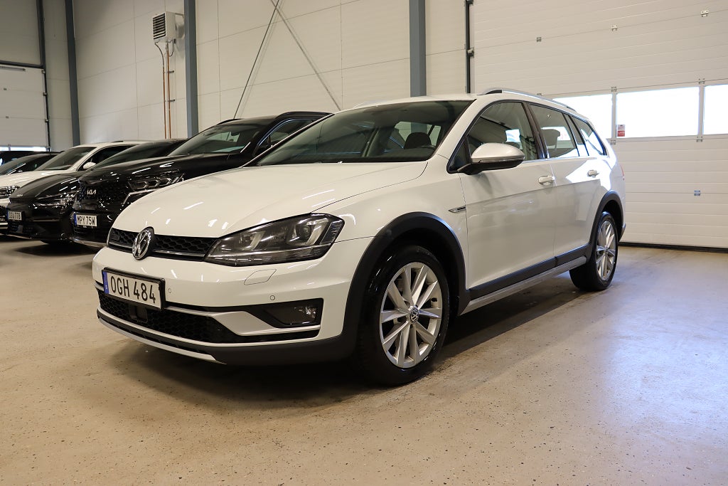 Volkswagen Golf Alltrack 2.0TDI 4M BKamera Drag D-Värm 184hk