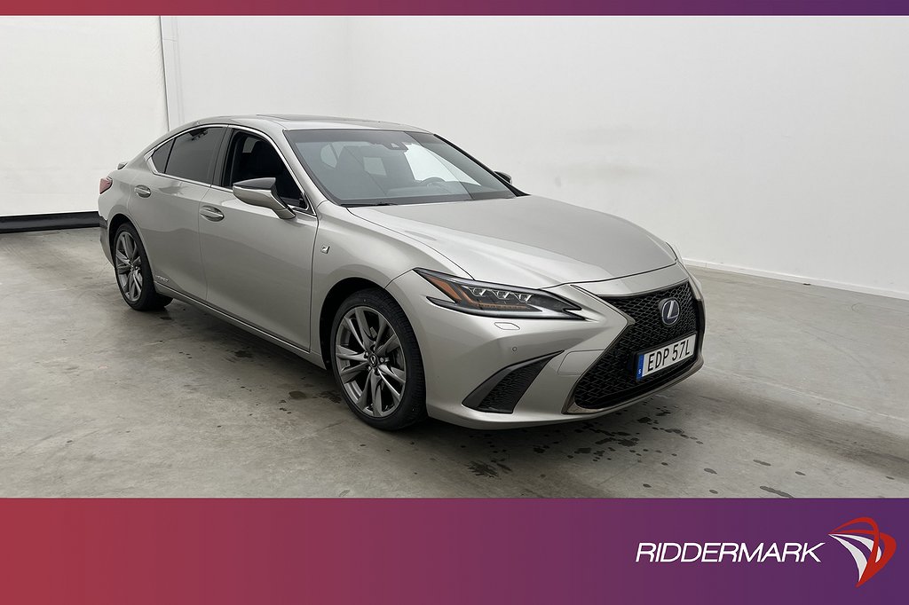 Lexus ES 300h 2.5 E-CVT 218hk F Sport Pano Kamera Skinn Navi