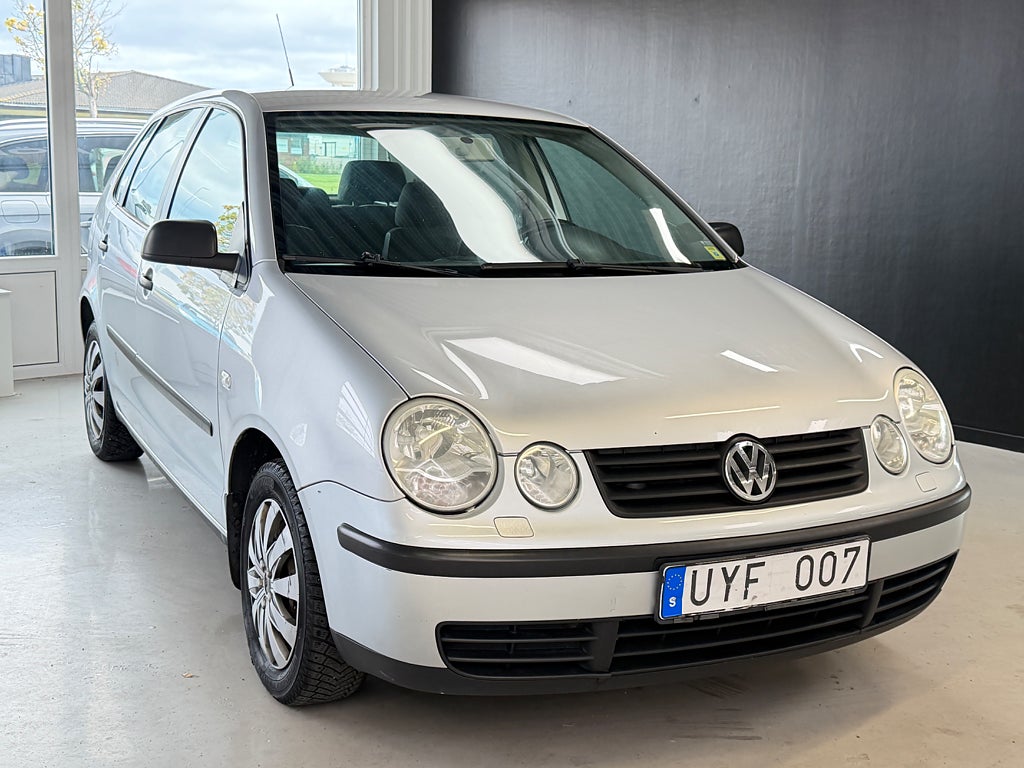 Volkswagen Polo 1.4 75hk Basis | AC | Nybesiktad | Nyservad