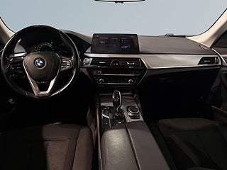 BMW 520d xDrive Touring Kamera Rattvärme MoK GPS Elbaklucka SoV – bild 8